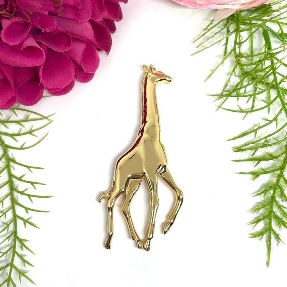 VINTAGE⚜️Adorable Golden Giraffe Brooch/Pin - Picture 1 of 7